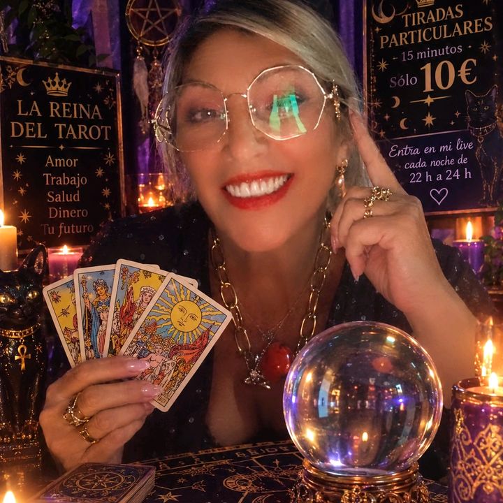 La Reina del Tarot
