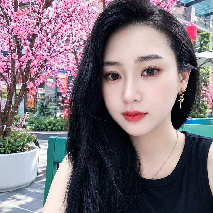 khả Hân