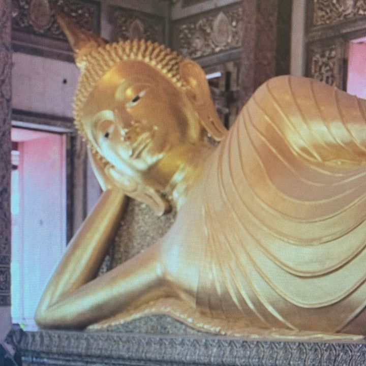 Luang8
