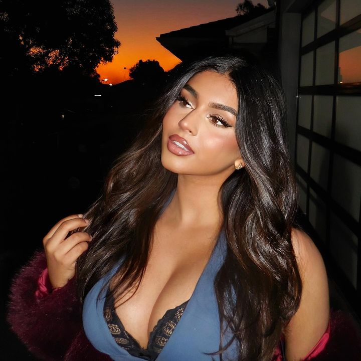 UrFavDesi 💋