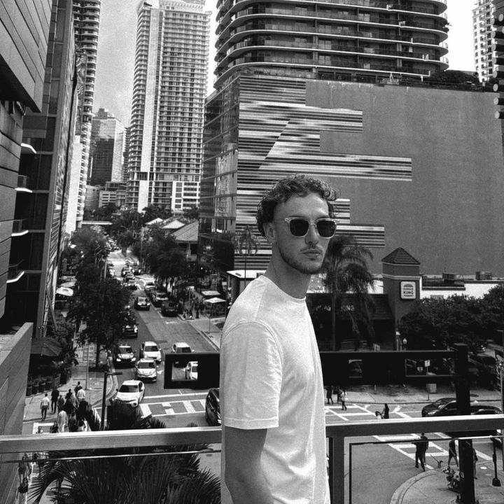 Loris | Miami Nightlife