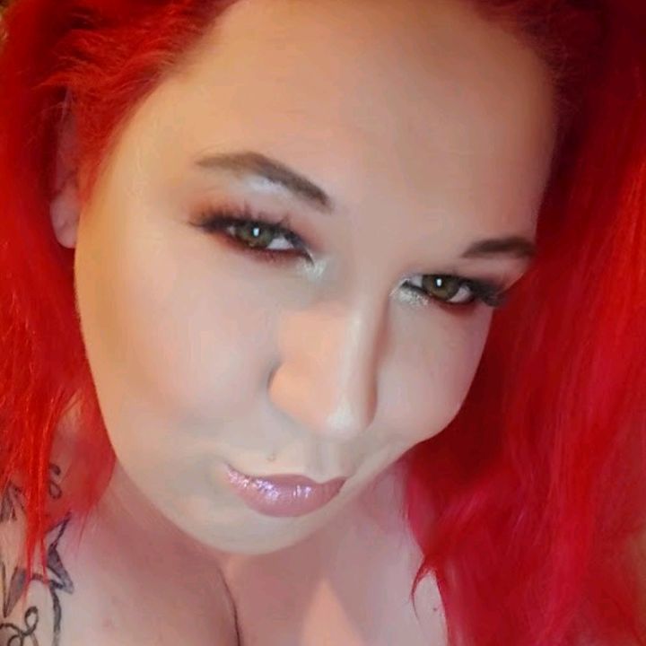 @Trouble_In_Heels