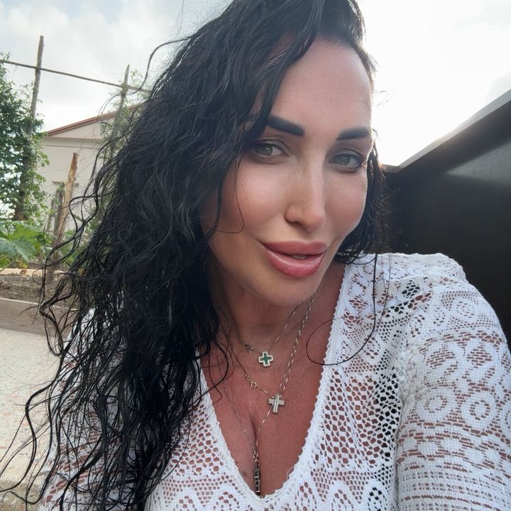 laura
