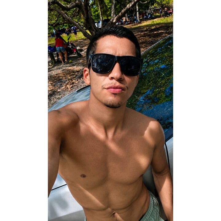 Theus