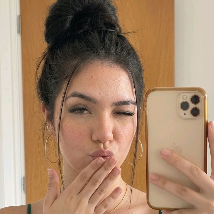 Carly Shop