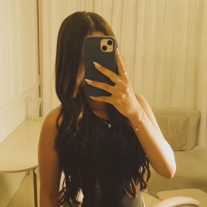 Bella
