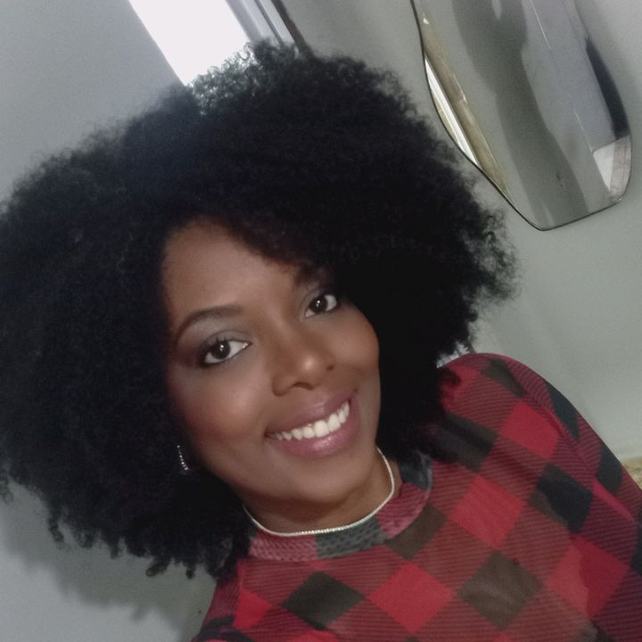 Kelly Carvalho