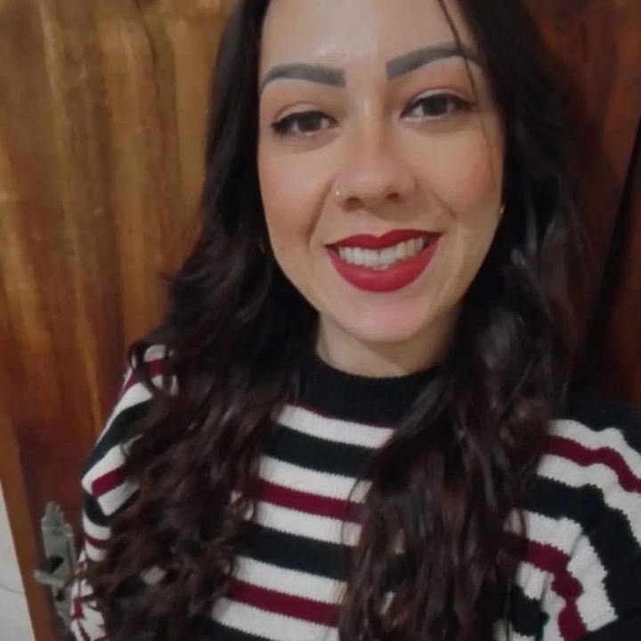 Taina Caroline