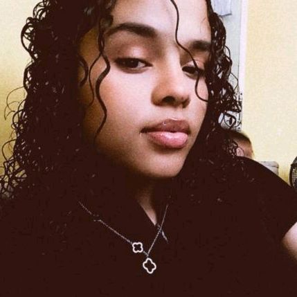 Ana Laura}