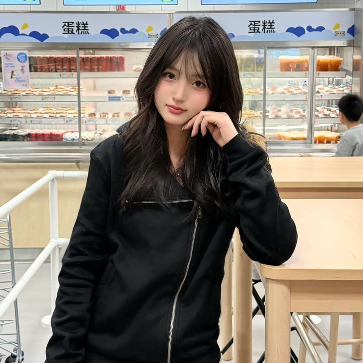v214hhh