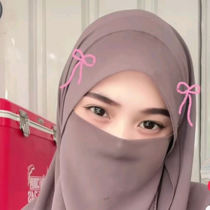 Zakia Arina
