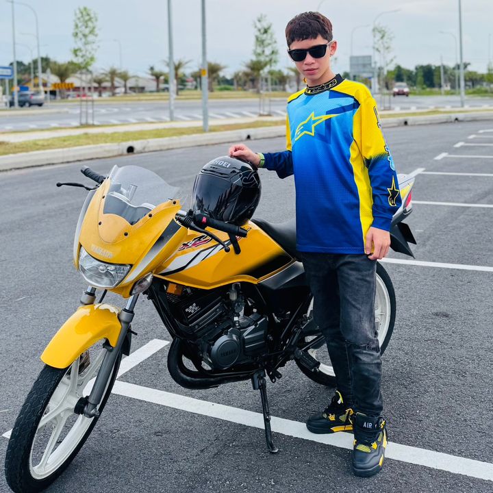 Dwracingwear