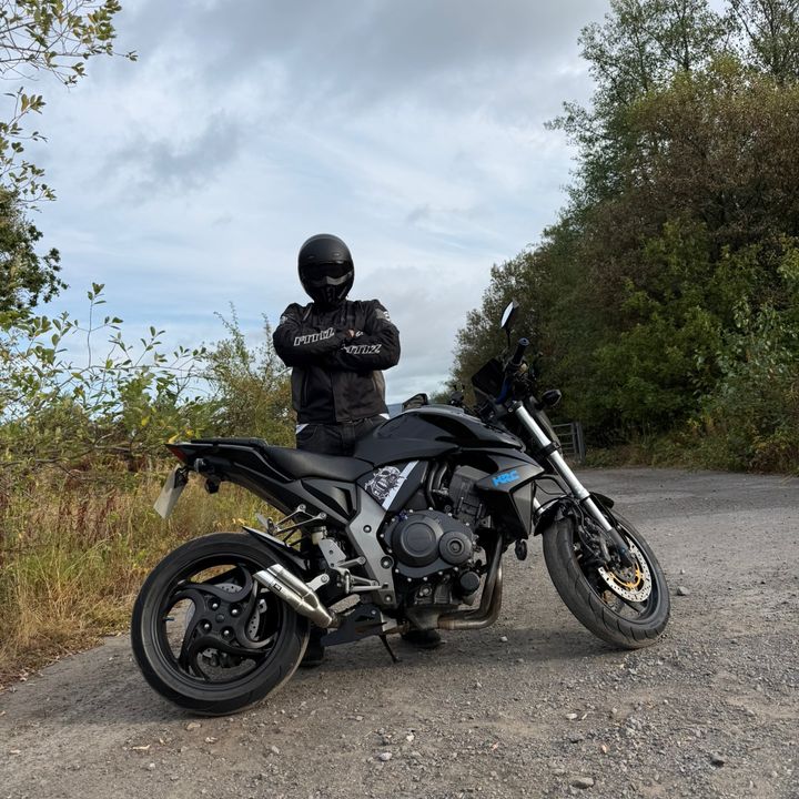DARKKNIGHT1000R 🦇 🦇 🦇 🦇