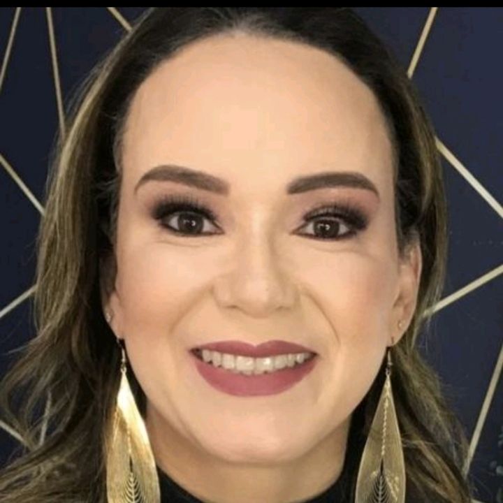 Estefânia Martinelli