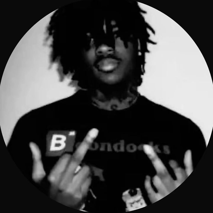 🦅