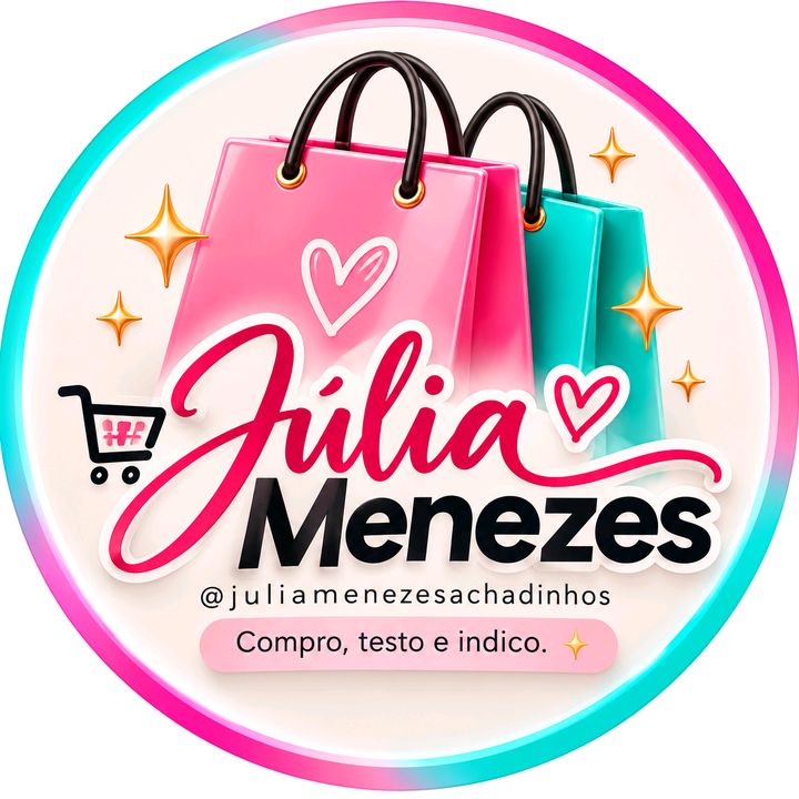 Júlia Menezes