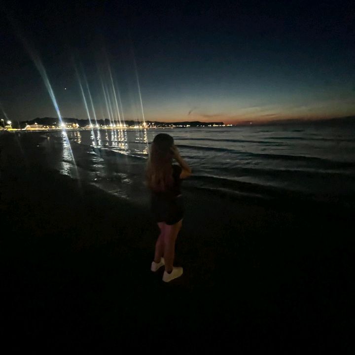 _NICOLE_