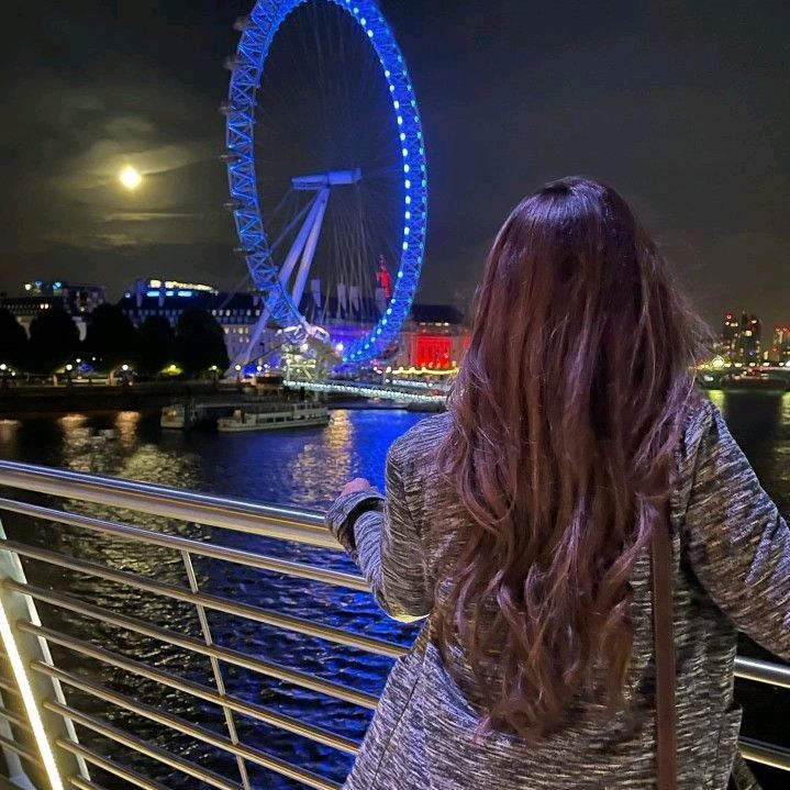 𝒖𝒌 𝑸𝒖𝒆𝒆𝒏