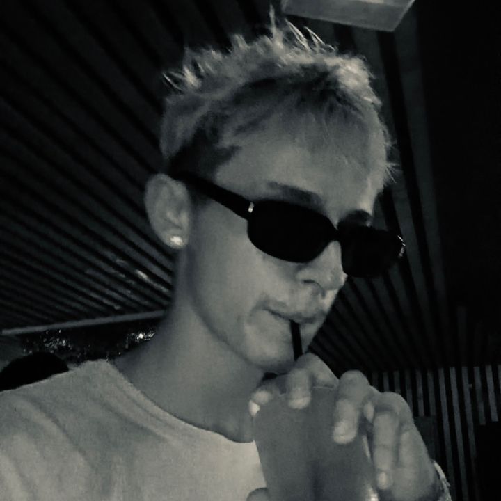 TWENYS’BOY