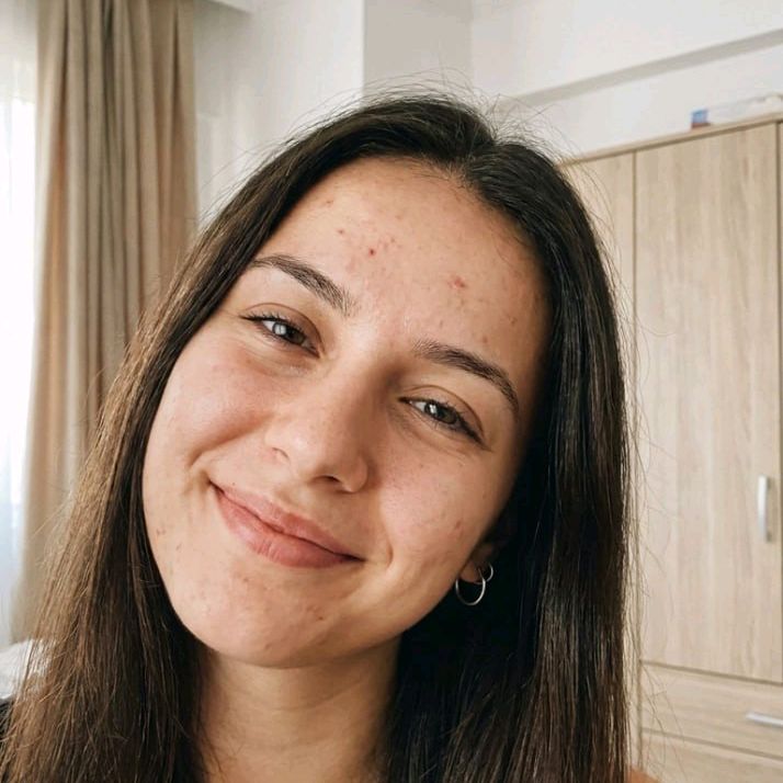 Larissa Almeida