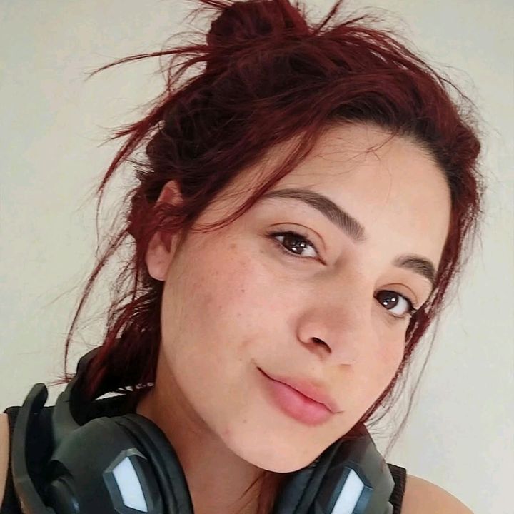 Bia Cruz