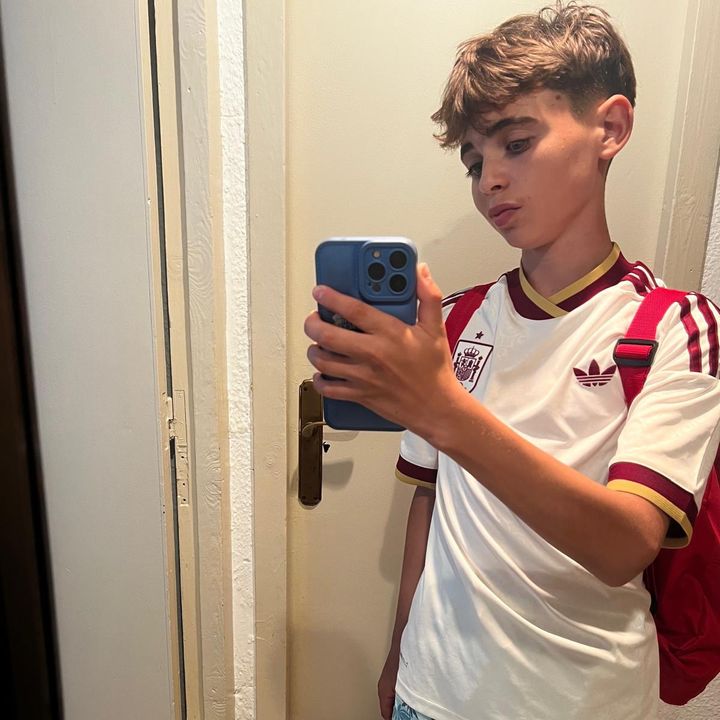Adriann🇪🇸