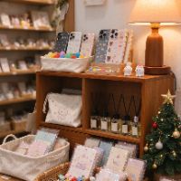 蛍光灯の小さな店