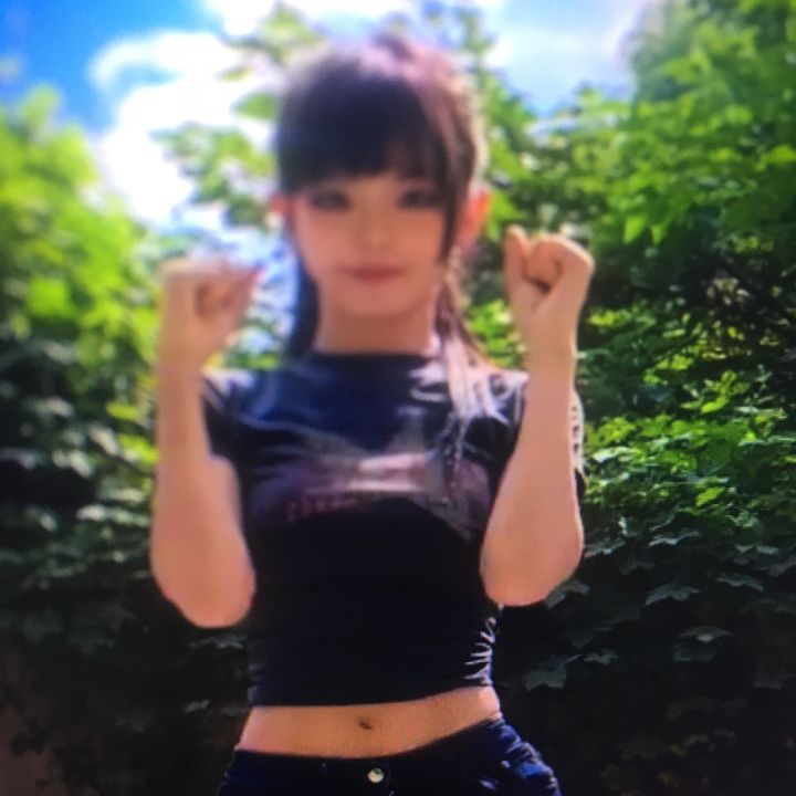oiuyreesxvhj