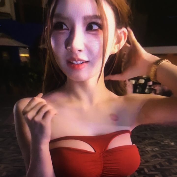 yfcxeesxchubbijfr