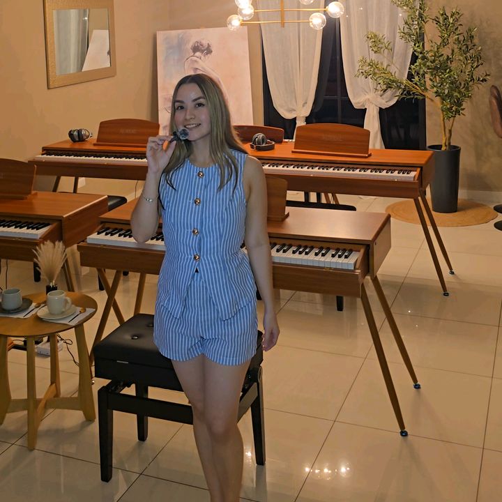 ADAGIO | Lucy Vega 🎹