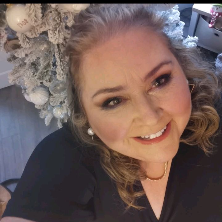 Lynda Dempsey