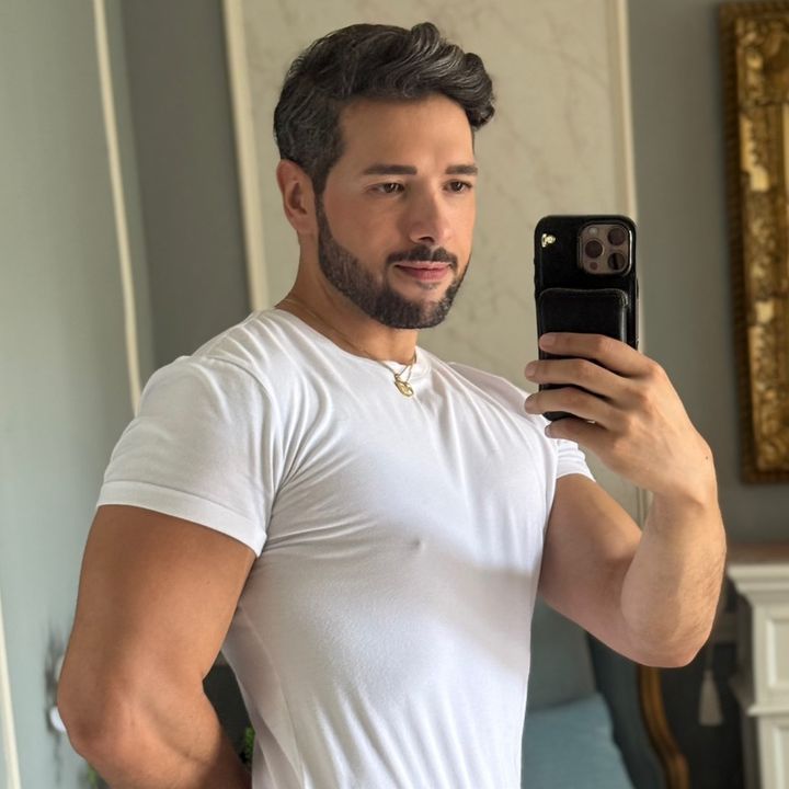 Tony Olmos