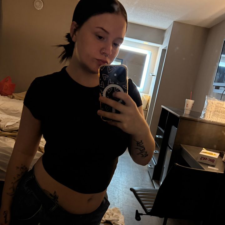 👾