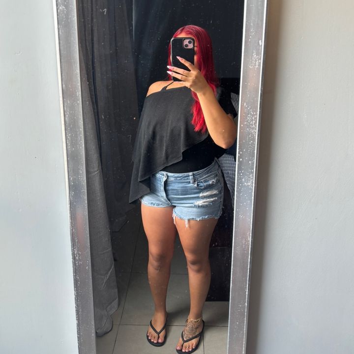 🧍🏻‍♀️