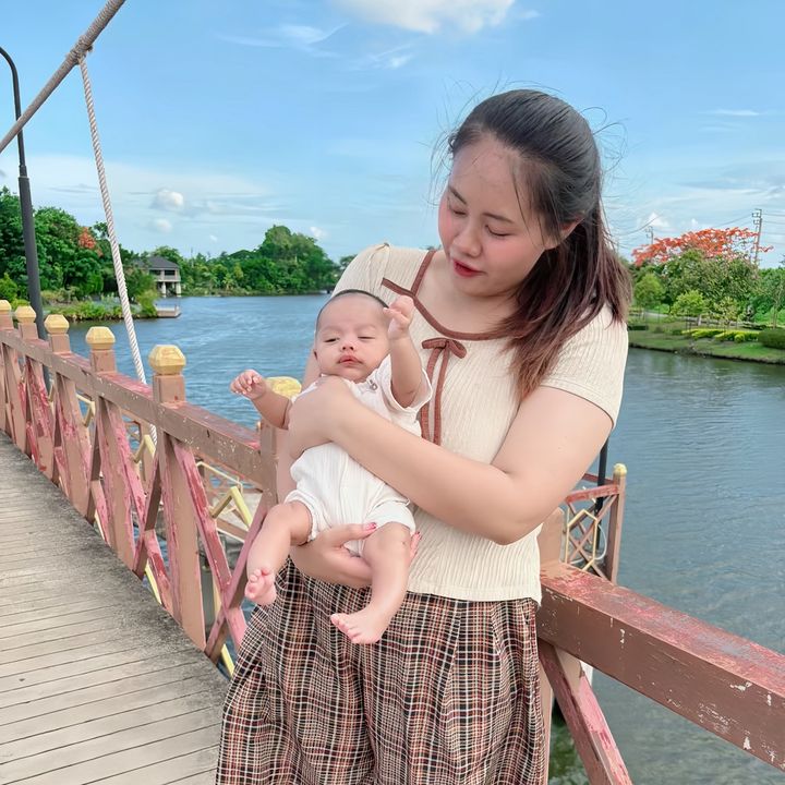 ชาลิสา.
