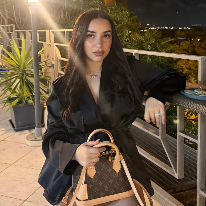 E.C👸🏻