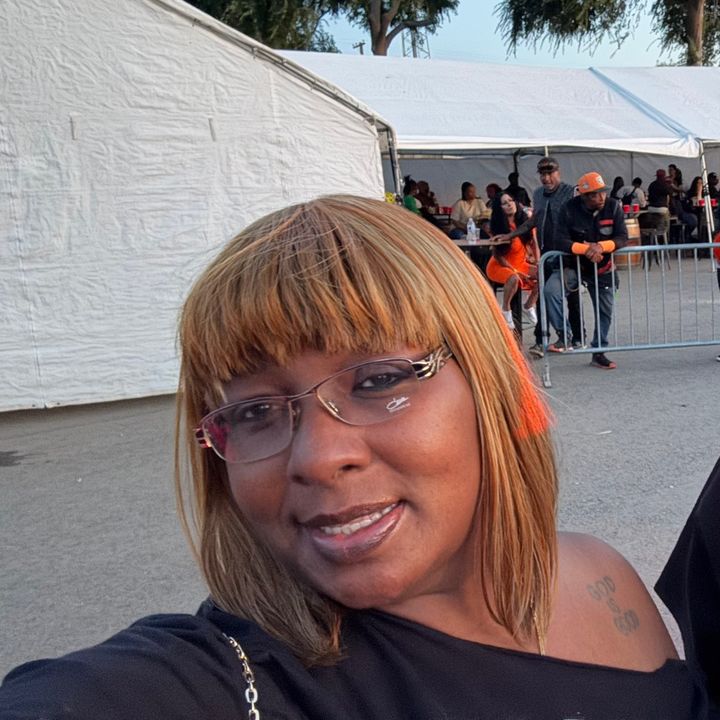 Tiffany Holmes