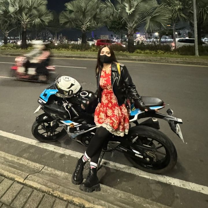 Shany_Inayah🇮🇩