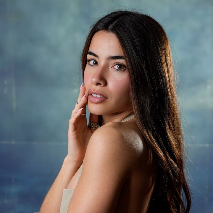 Cami Feze
