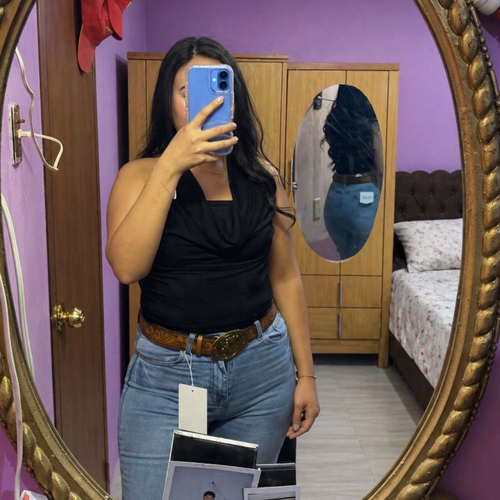 Yovanaa.