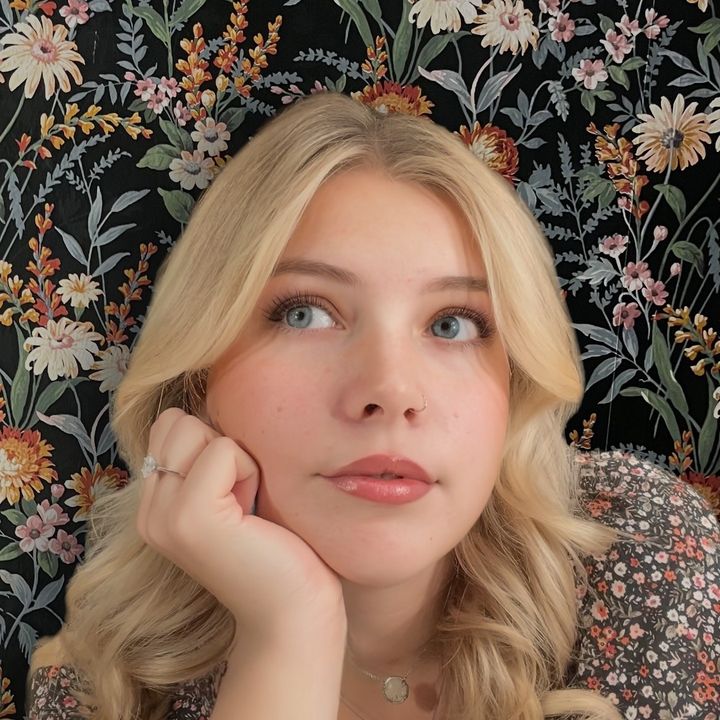 Anya 🎀✨💇🏼‍♀️