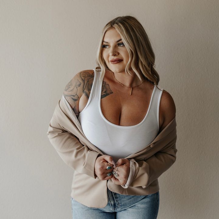 Mena | Blondin’ & Mommin’