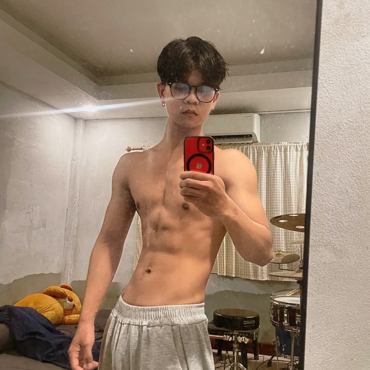B