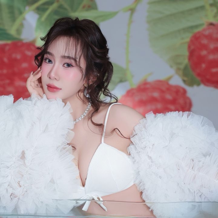 𝓳𝓾𝓵𝓲𝓮 𝓱𝓸̉𝓷𝓰 𝓵𝓲̀🍓