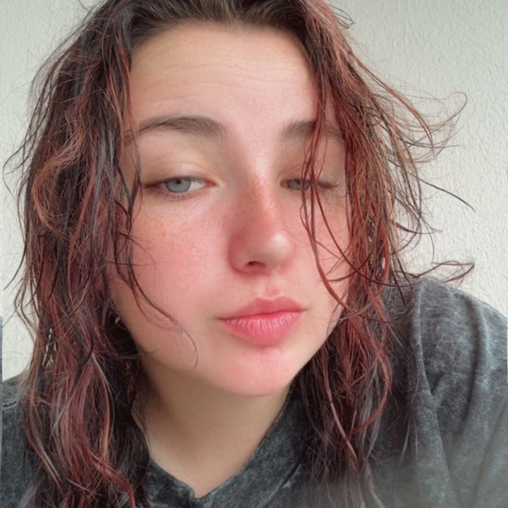Mia 🩶
