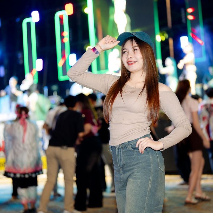 แพรว' จ๋าา