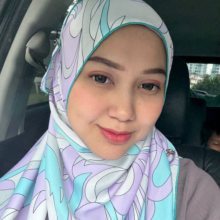Amna Afieyra