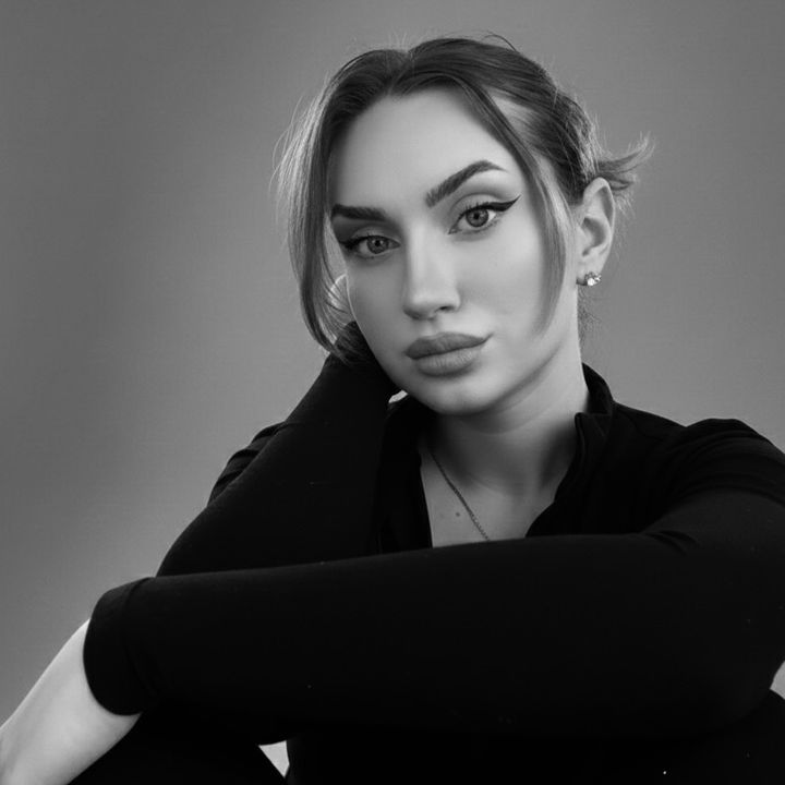 Alexandra B🖤