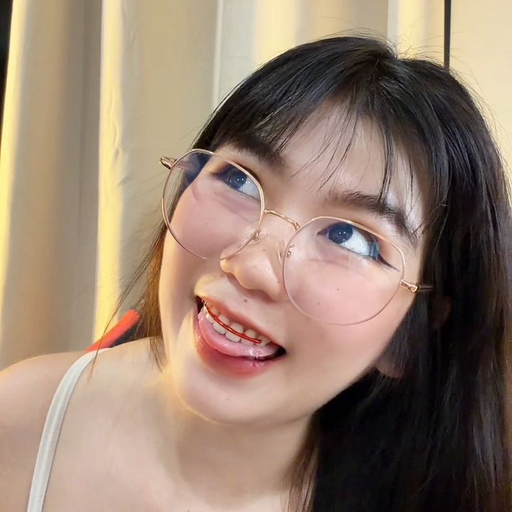 นวรัตน์