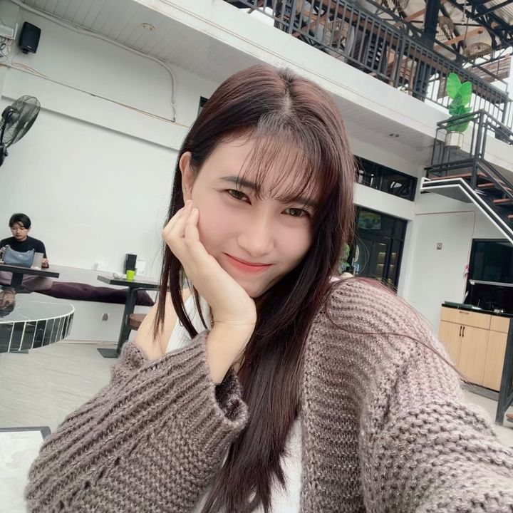 Melani cantik 👑